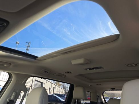 New 2026 Kia Carnival SX w/ SX Dark Edition Package image 15