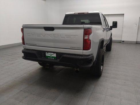 Used 2022 Chevrolet Silverado 2500 Custom w/ Custom Convenience Package RWD image 9