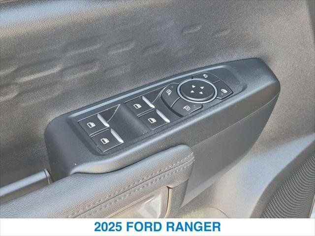 Used 2025 Ford Ranger XLT w/ FX4 Off-Road Package AWD/4WD image 13
