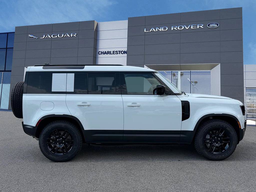 New 2026 Land Rover Defender 110 S AWD/4WD image 6