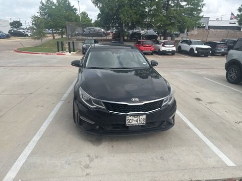 Used 2020 Kia Optima Premium FWD image 2