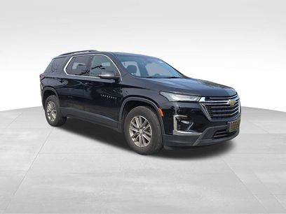 Used 2023 Chevrolet Traverse LT