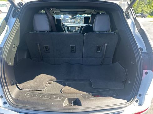Used 2023 Buick Enclave Essence w/ Experience Buick Package image 35