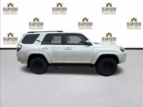 Used 2024 Toyota 4Runner TRD Off-Road Premium w/ Off Road Premium Plus Package image 7