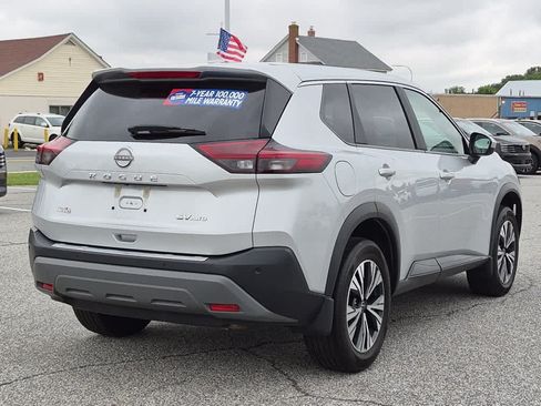Used 2023 Nissan Rogue SV AWD/4WD image 3