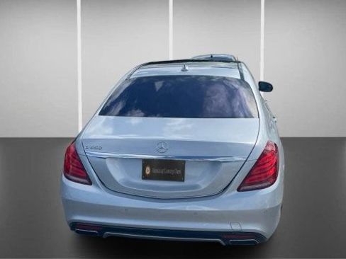 Used 2016 Mercedes-Benz S 550 Sedan image 8