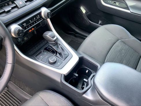 Used 2023 Toyota RAV4 SE AWD/4WD image 16