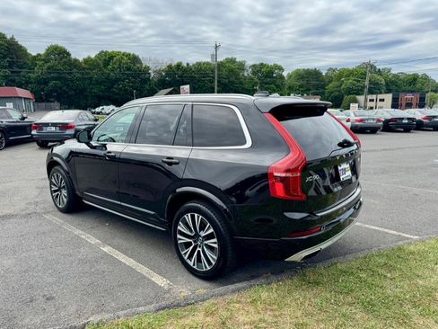 Used 2020 Volvo XC90 T6 Momentum image 8