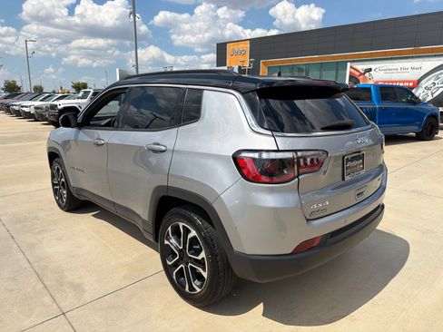Used 2024 Jeep Compass Limited AWD/4WD image 3