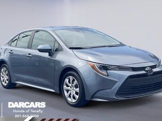 Used 2024 Toyota Corolla LE FWD video 1