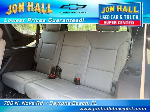 Used 2025 Chevrolet Tahoe Z71 w/ Comfort Package AWD/4WD image 24