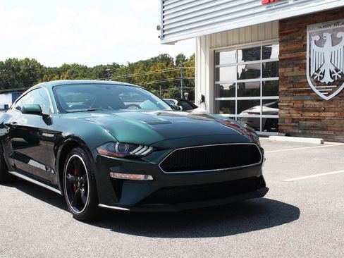 Used 2019 Ford Mustang Bullitt RWD image 30
