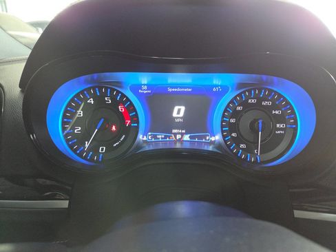 Used 2023 Chrysler 300 C RWD image 37
