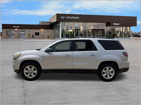 Used 2015 GMC Acadia SLE FWD image 2