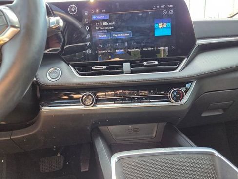 Certified 2025 Chevrolet Equinox LT w/ Safety and Technology Package image 29