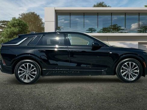 New 2025 Cadillac Lyriq Sport image 3