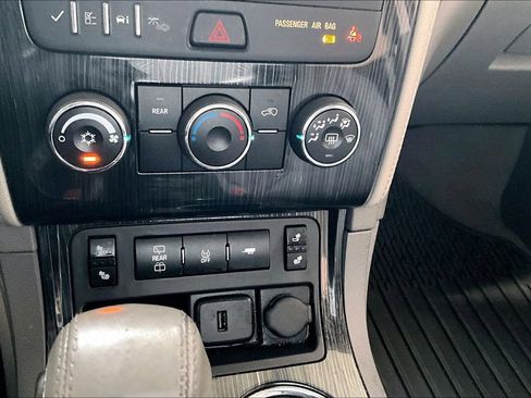 Used 2017 Chevrolet Traverse LT AWD/4WD image 15