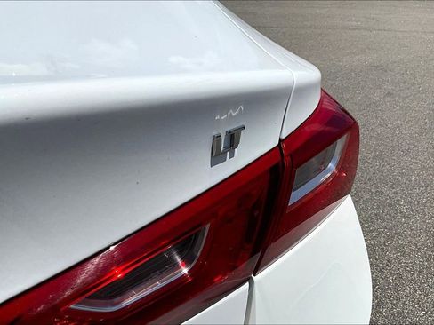 Used 2024 Chevrolet Malibu LT FWD image 25