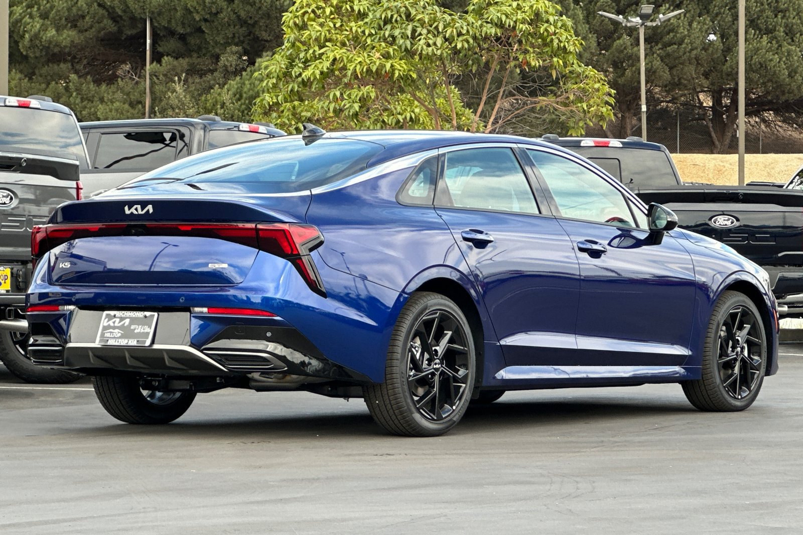 New 2027 Kia K5 GT-Line w/ GT-Line Premium Package FWD image 4