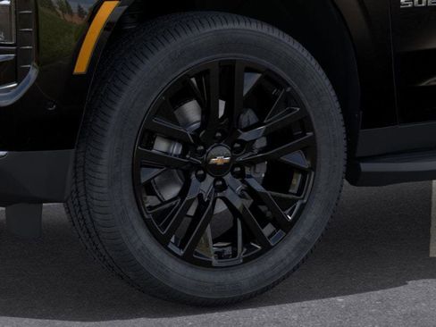 New 2025 Chevrolet Suburban Premier image 39