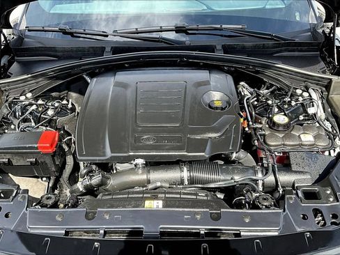 Certified 2026 Land Rover Range Rover Velar Dynamic SE AWD/4WD image 28