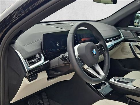 Used 2026 BMW X2 xDrive28i w/ Convenience Package AWD/4WD image 2