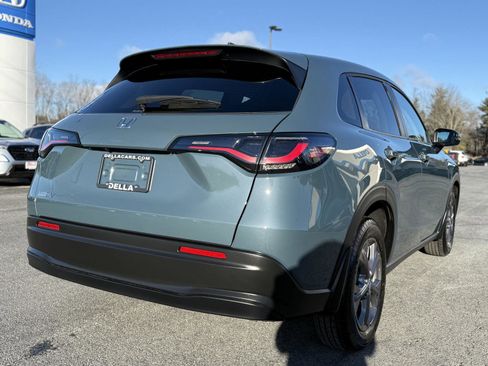 Certified 2026 Honda HR-V LX image 5