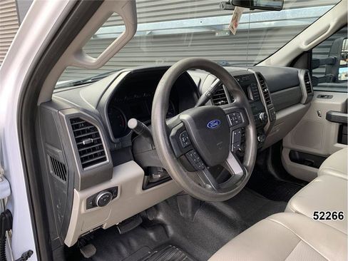 Used 2018 Ford F250 XL w/ Power Equipment Group image 26
