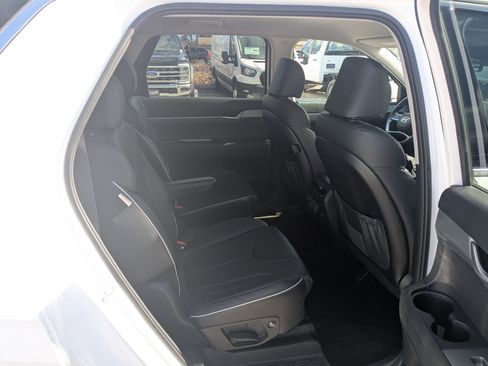 Used 2025 Hyundai Palisade SEL image 32