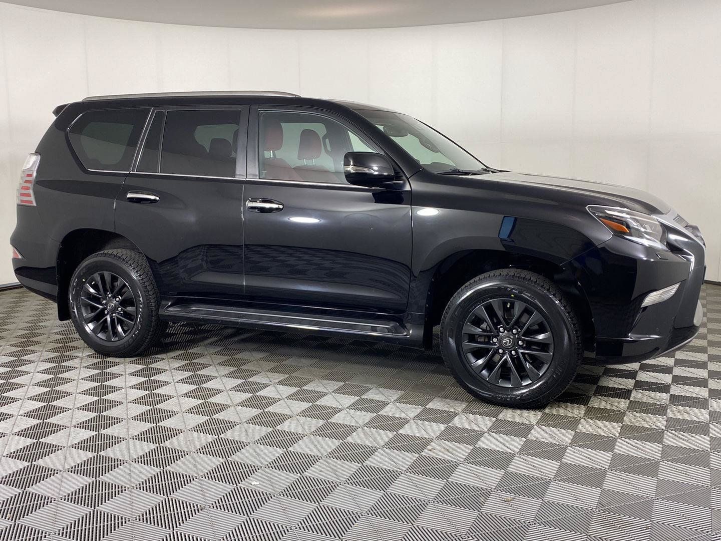 Used 2022 Lexus GX 460 Premium w/ Premium Plus Package AWD/4WD image 3