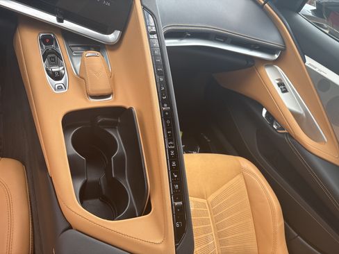 Used 2023 Chevrolet Corvette Stingray Preferred Conv w/ Z51 Performance Package RWD image 14