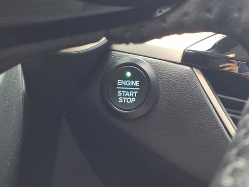 Used 2021 Ford Escape SE w/ Convenience Package AWD/4WD image 17