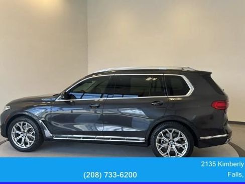 Used 2022 BMW X7 xDrive40i w/ Premium Package AWD/4WD image 9