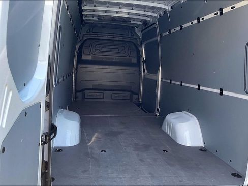 Used 2026 Mercedes-Benz Sprinter 3500 image 9