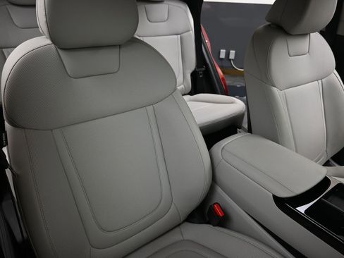 Certified 2025 Hyundai Tucson SEL image 14