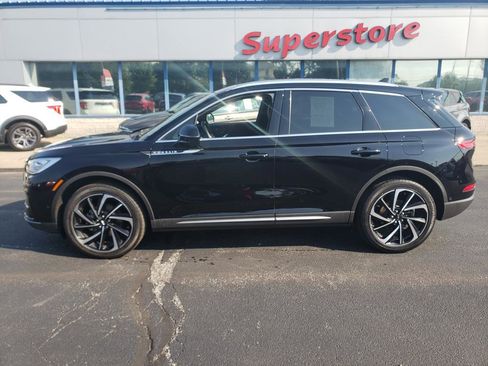 Used 2023 Lincoln Corsair Reserve w/ Equipment Group 202A image 6