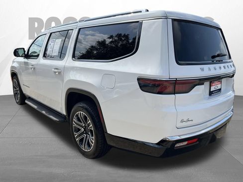 Used 2024 Jeep Wagoneer L Series II RWD image 6