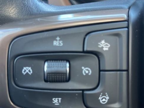 Used 2023 Chevrolet Suburban High Country w/ Advanced Technology Package image 25