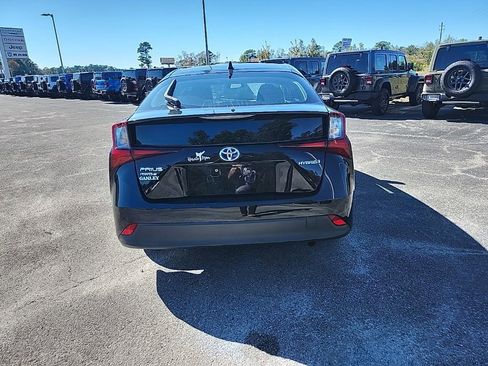 Used 2020 Toyota Prius LE AWD/4WD image 9