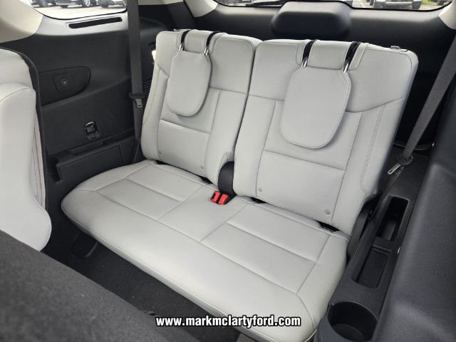 New 2026 Ford Explorer Platinum w/ LUX Leather Package AWD/4WD image 8
