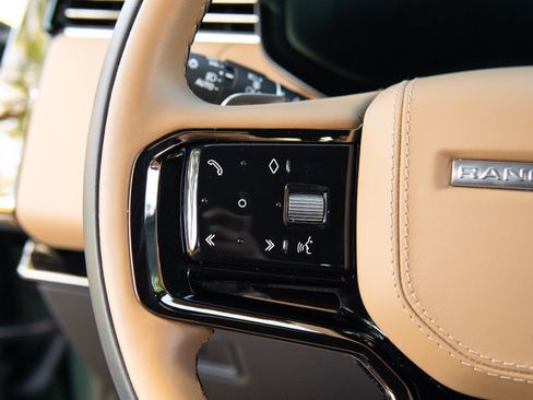 Used 2025 Land Rover Range Rover Sport Dynamic SE AWD/4WD image 32