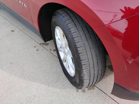 Used 2018 Chevrolet Equinox LT image 27