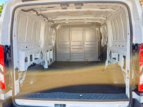 Used 2019 Ford Transit 250 148 Low Roof RWD image 7