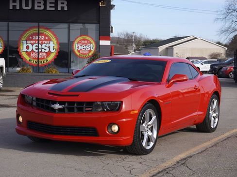Used 2010 Chevrolet Camaro SS w/ RS Package image 3