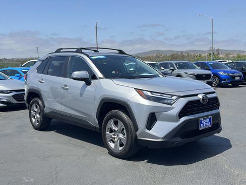 Used 2024 Toyota RAV4 XLE FWD image 27