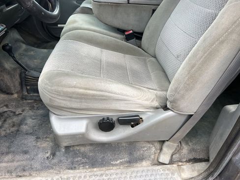 Used 2004 Ford F350 XLT image 11