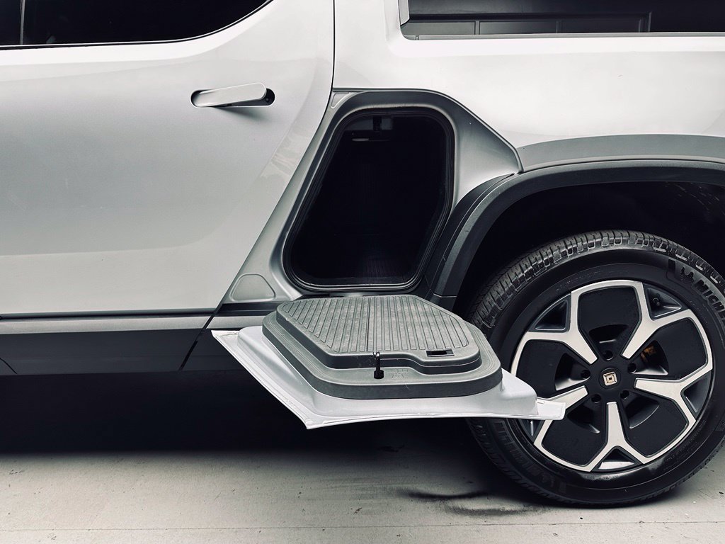Used 2022 Rivian R1T Adventure AWD/4WD image 35