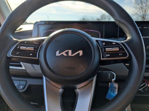 Used 2024 Kia Seltos LX image 25