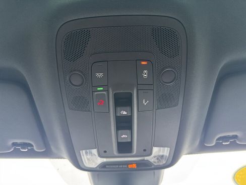 Used 2024 Audi Q3 2.0T Premium image 13