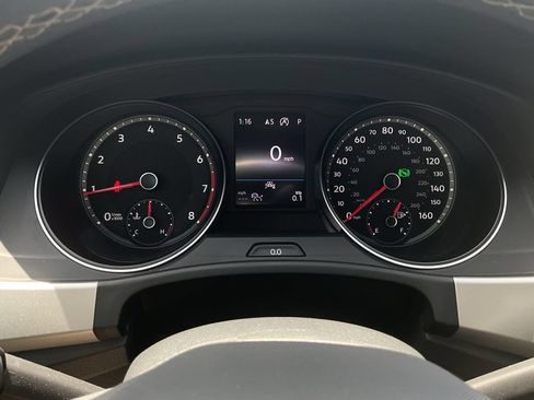 Used 2021 Volkswagen Atlas Cross Sport SE FWD image 31